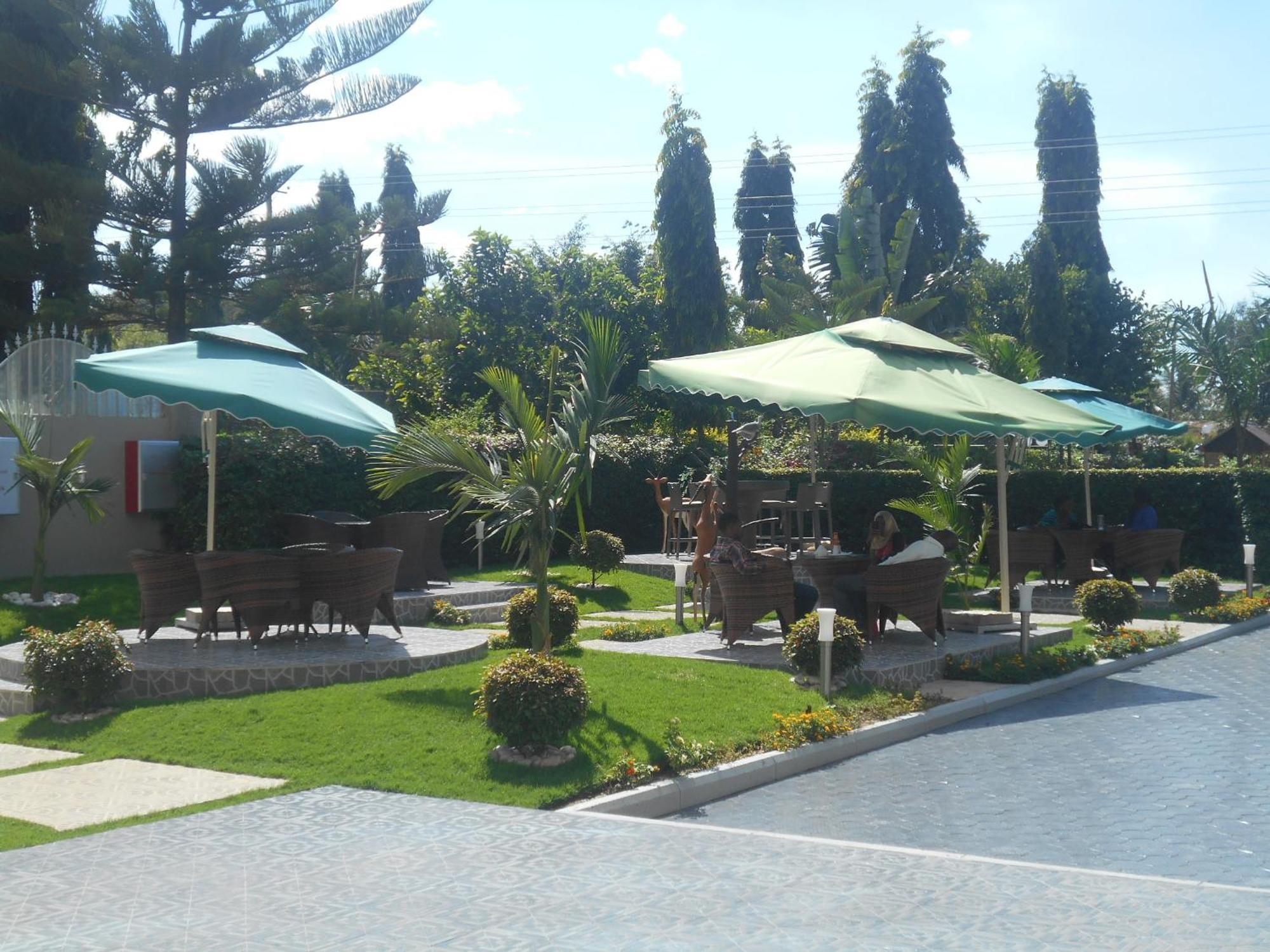 Adden Palace Hotel & Conference Centre Mwanza Exterior foto