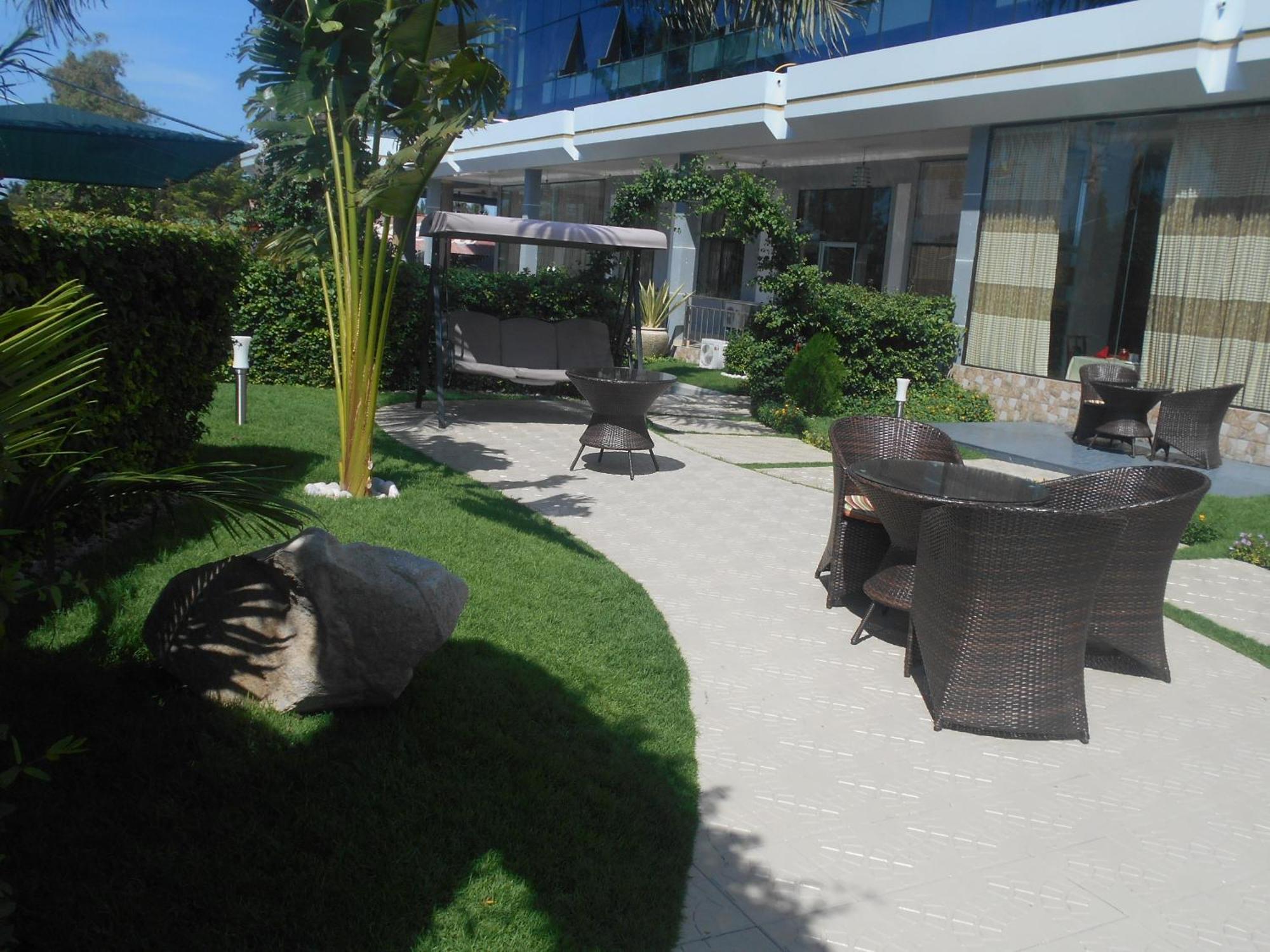 Adden Palace Hotel & Conference Centre Mwanza Exterior foto